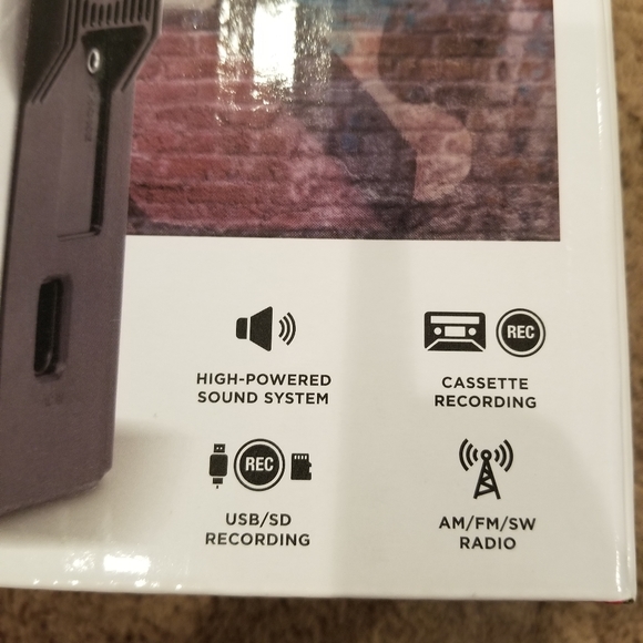 Retro Rocker with Bluetooth - Picture 2 of 3